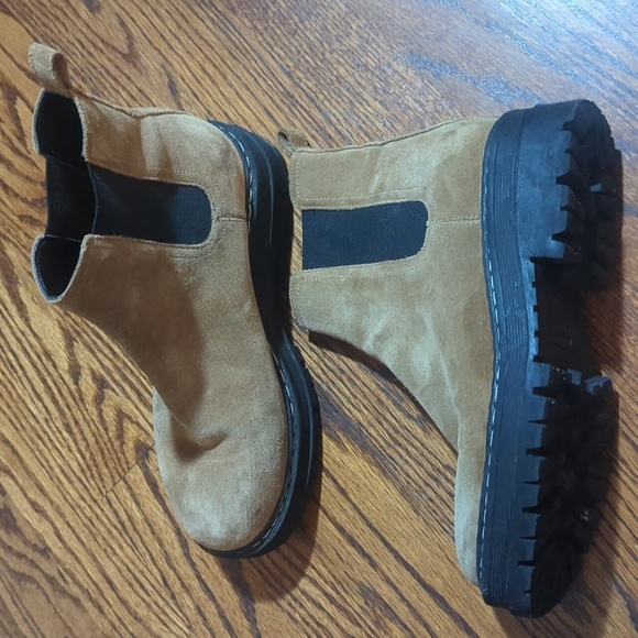 Marc Fisher Suede Boots LTD padmia Tan Lug Sole chunky Heel Chelsea Sz 6.5 - Picture 7 of 9